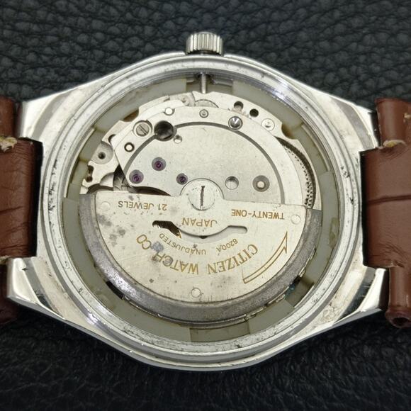 Vintage 1984 Citizen Automatic Mens Silver Watch W/daydate & Red accents - Picture 9 of 10